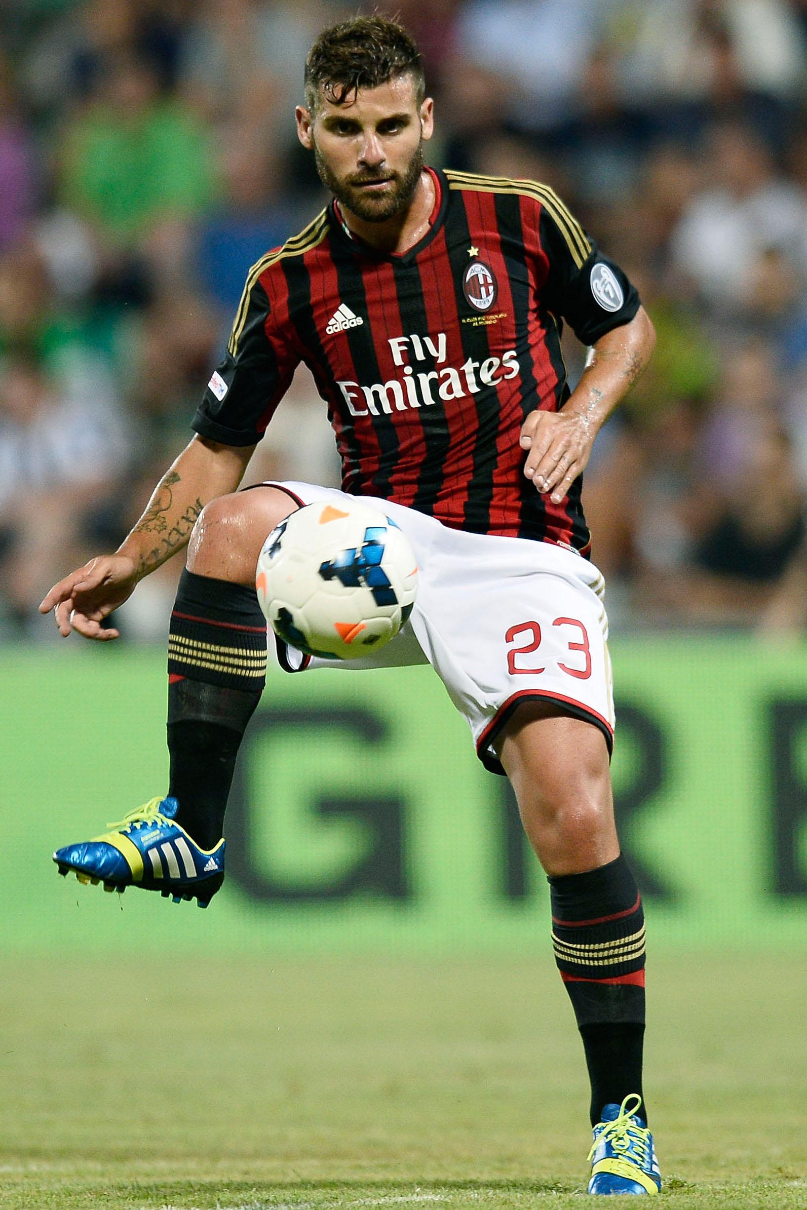 Nocerino Antonio Milan maglia casa 2013 azione ifa